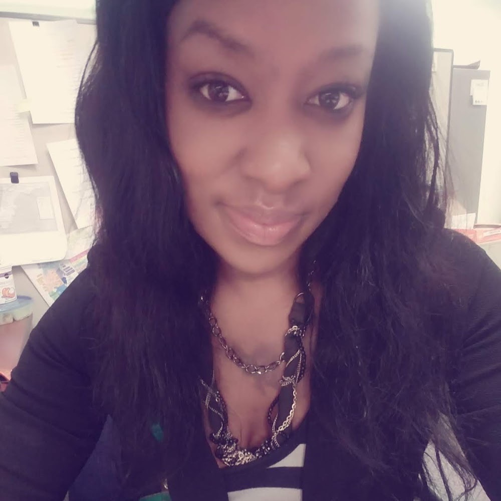 Meet your Posher, Rochelle